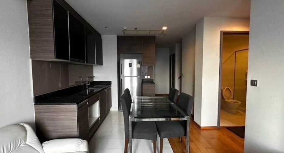 For sale 2 bedrooms condo in Khlong Toei, Bangkok