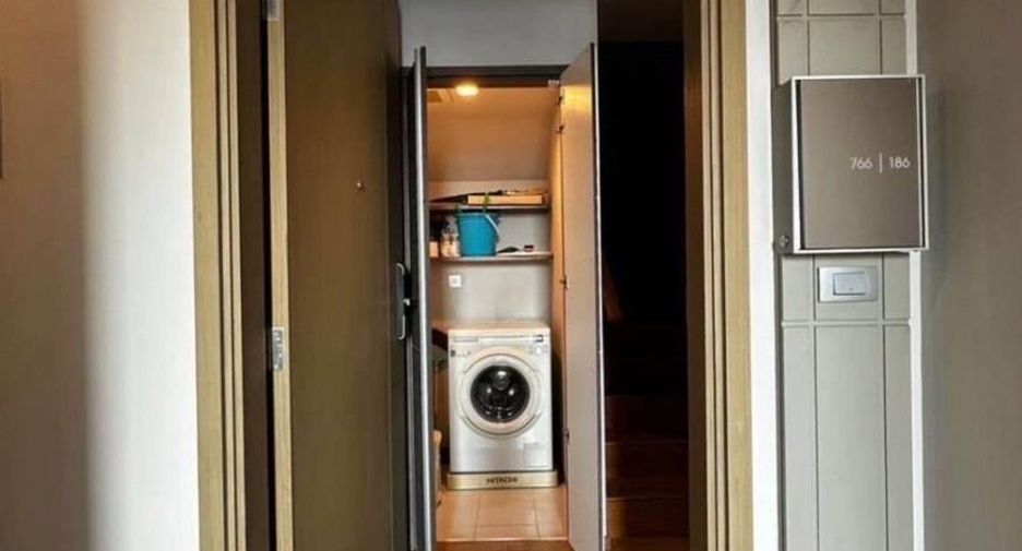 For sale 2 bedrooms condo in Khlong Toei, Bangkok
