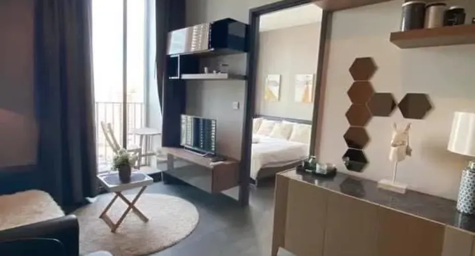 Condo en alquiler de 1 habitaciones en Khlong Toei, Bangkok