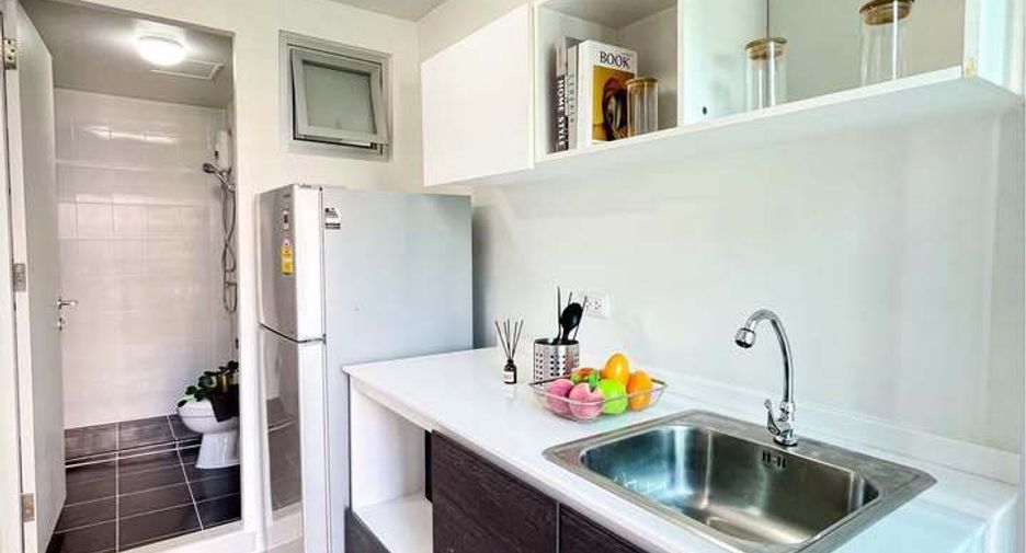 For sale 1 bed condo in Mueang Samut Prakan, Samut Prakan