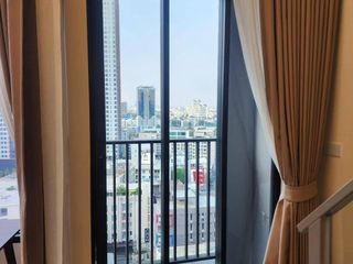 Condo en alquiler de 1 habitaciones en Huai Khwang, Bangkok