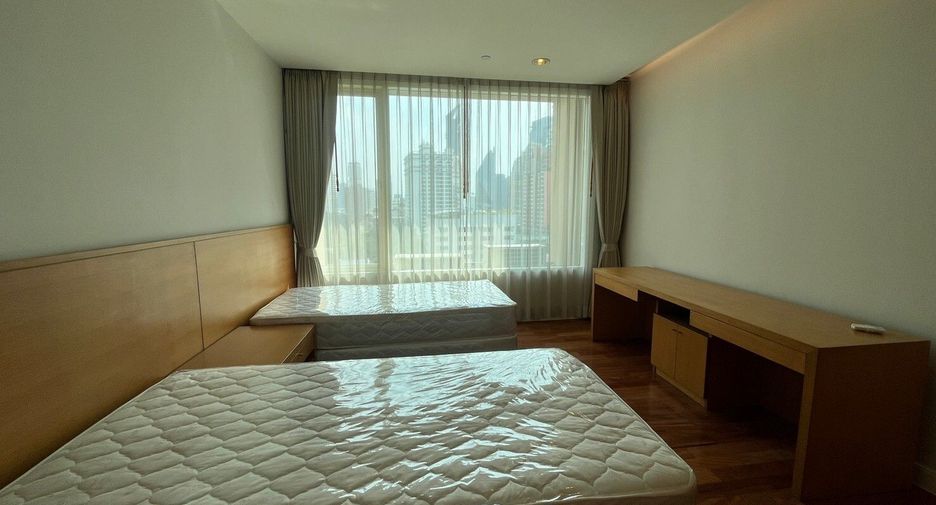 À louer 3 chambres condo à Watthana, Bangkok