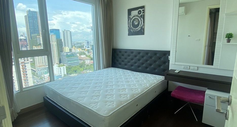 For rent 2 ベッドルーム condo in Watthana, Bangkok