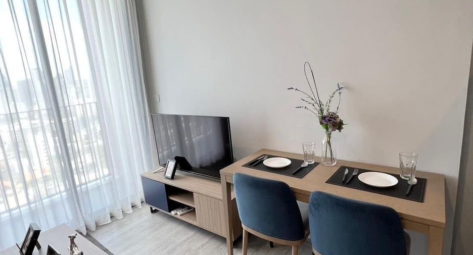 For rent 1 bed condo in Watthana, Bangkok