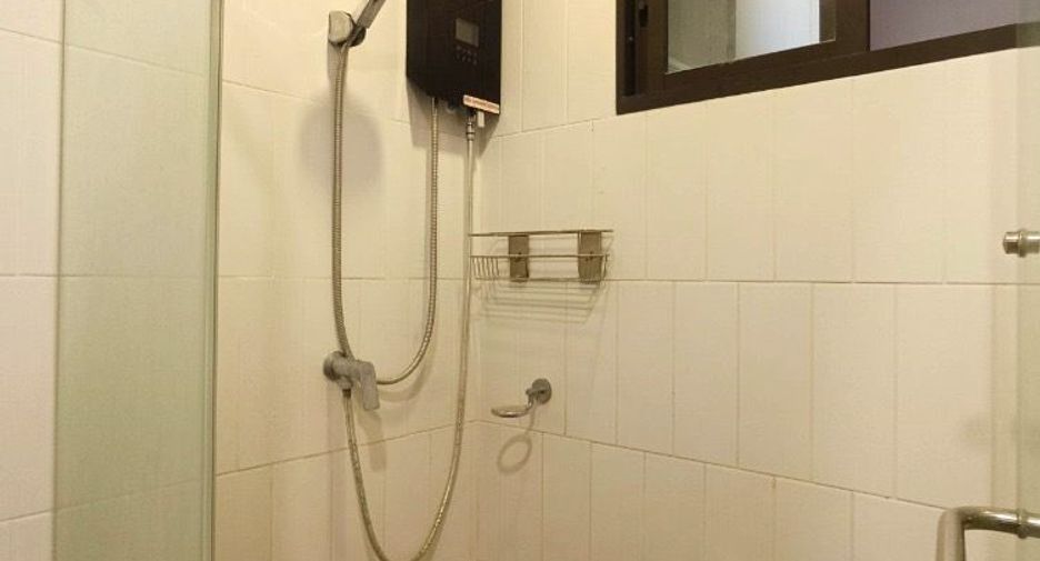 Condo en alquiler de 1 habitaciones en Khlong Toei, Bangkok