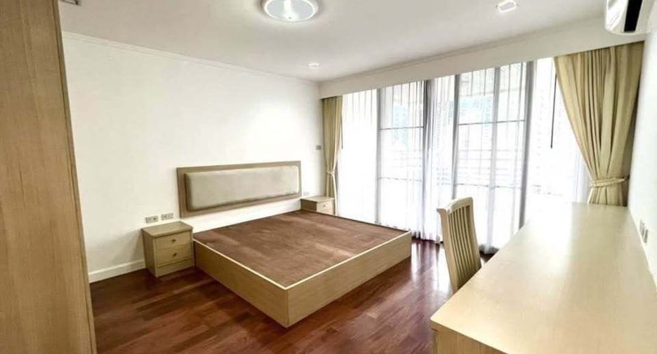À louer 3 chambres condo à Khlong Toei, Bangkok