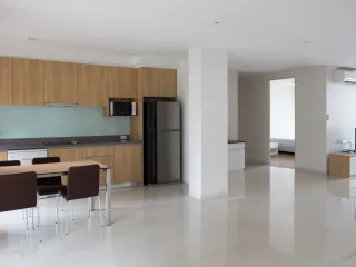 For rent 2 bedrooms apartment in Khlong Toei, Bangkok