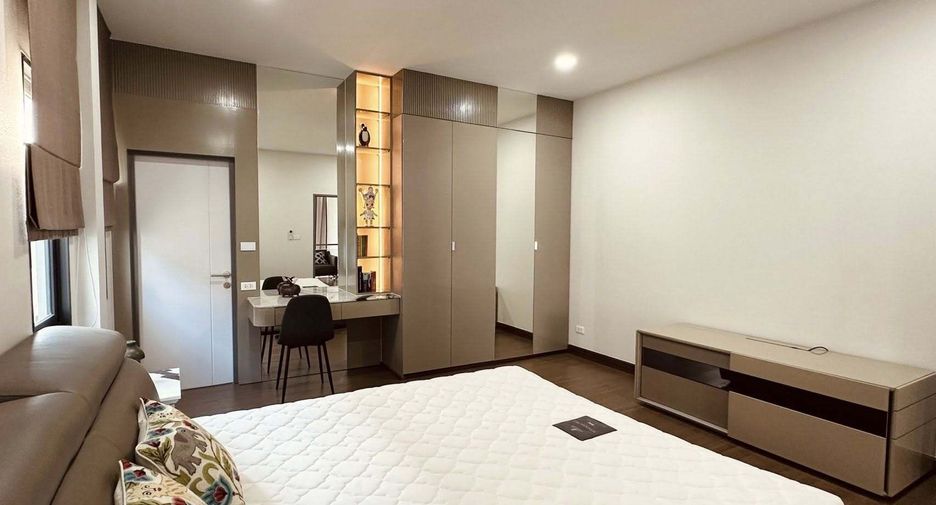 À louer 4 chambres maison à Bang Phli, Samut Prakan
