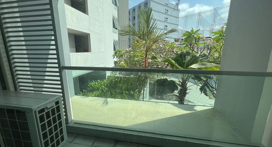 For rent 1 bed condo in Yan Nawa, Bangkok