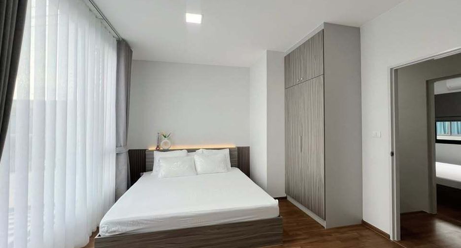 Casa adosada en alquiler de 3 habitaciones en Bang Phli, Samut Prakan