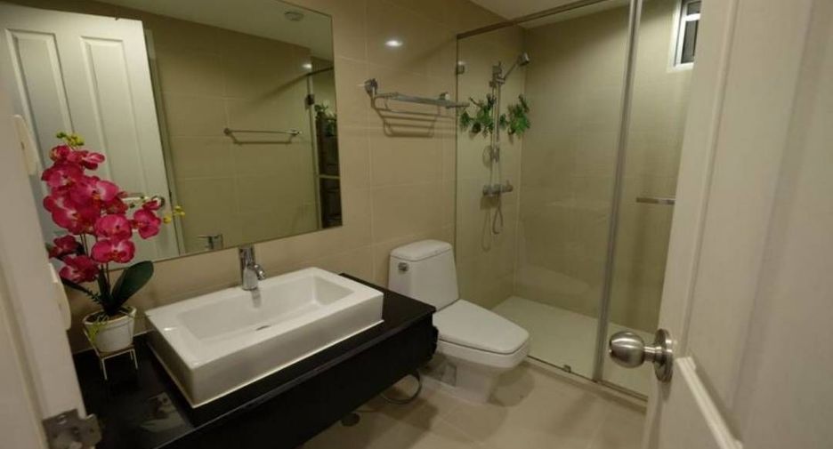 Wohnung zum Kauf mit 2 Zimmer in Huai Khwang, Bangkok
