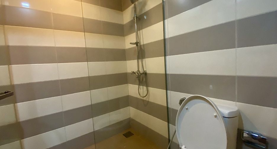 For sale 1 bed condo in Watthana, Bangkok
