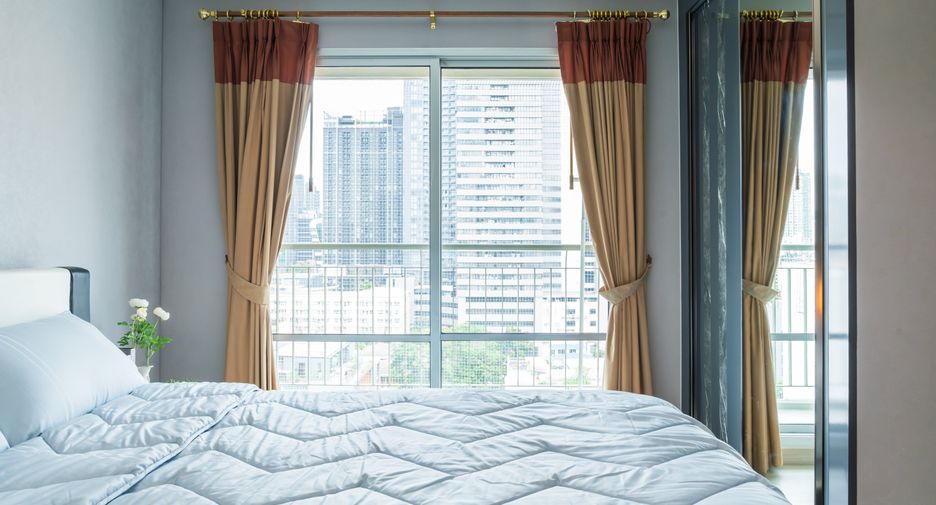 For rent 1 bed condo in Huai Khwang, Bangkok