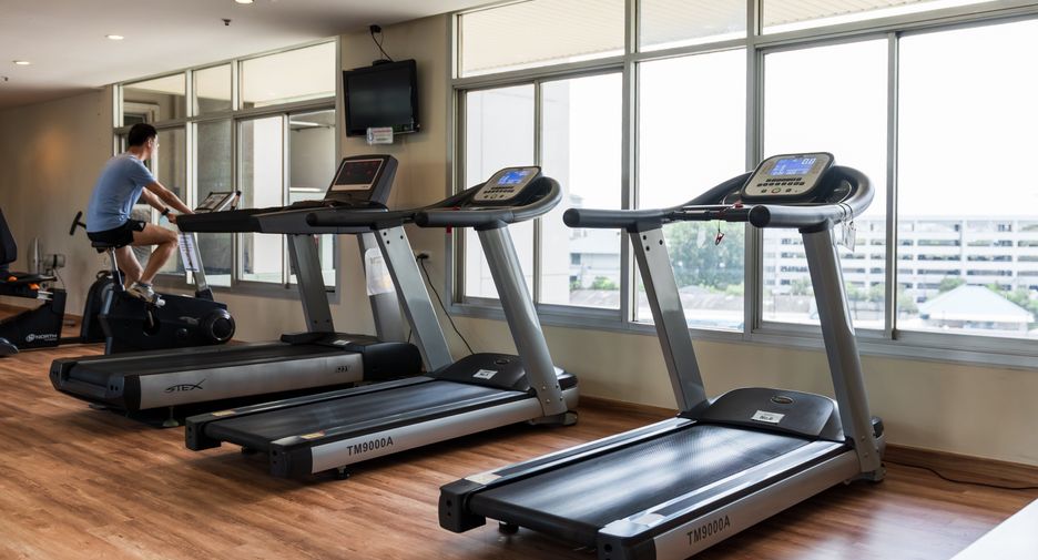 For rent 1 bed condo in Huai Khwang, Bangkok