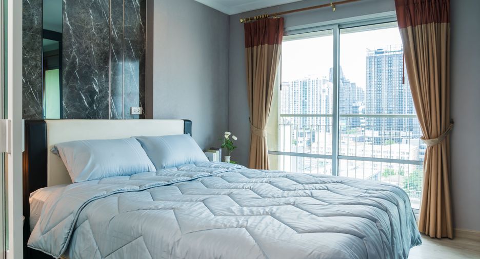 For rent 1 bed condo in Huai Khwang, Bangkok