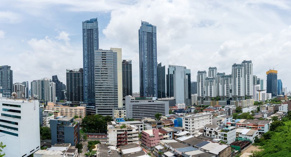 For rent 1 bed condo in Huai Khwang, Bangkok