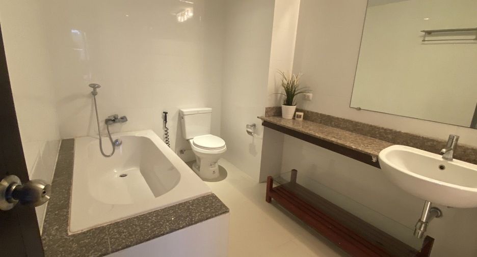 For rent 1 bed condo in Watthana, Bangkok