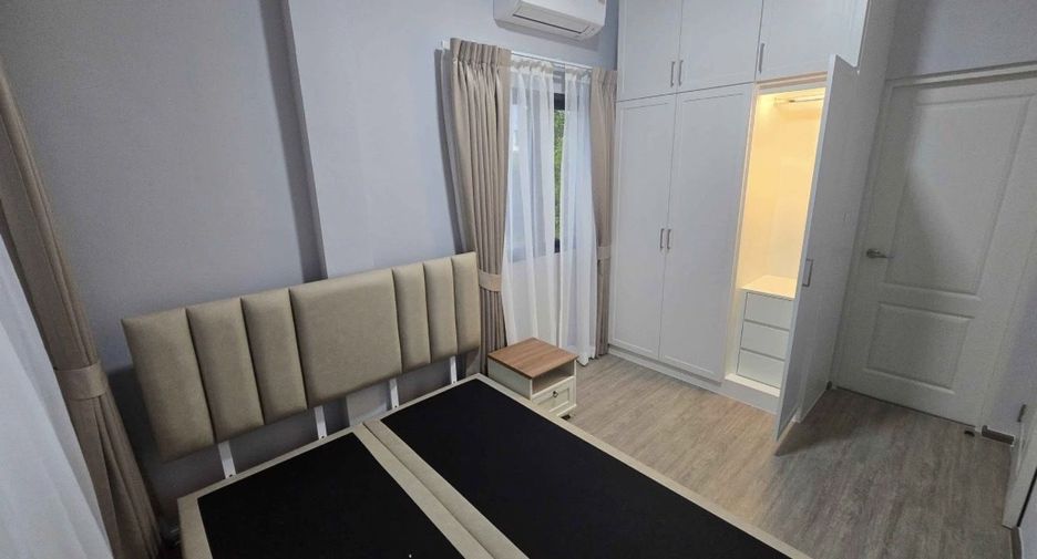 À louer 3 chambres maison de ville à Bang Phli, Samut Prakan