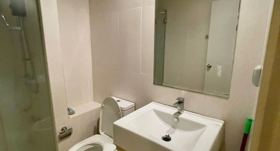 For sale 2 bedrooms condo in Chatuchak, Bangkok