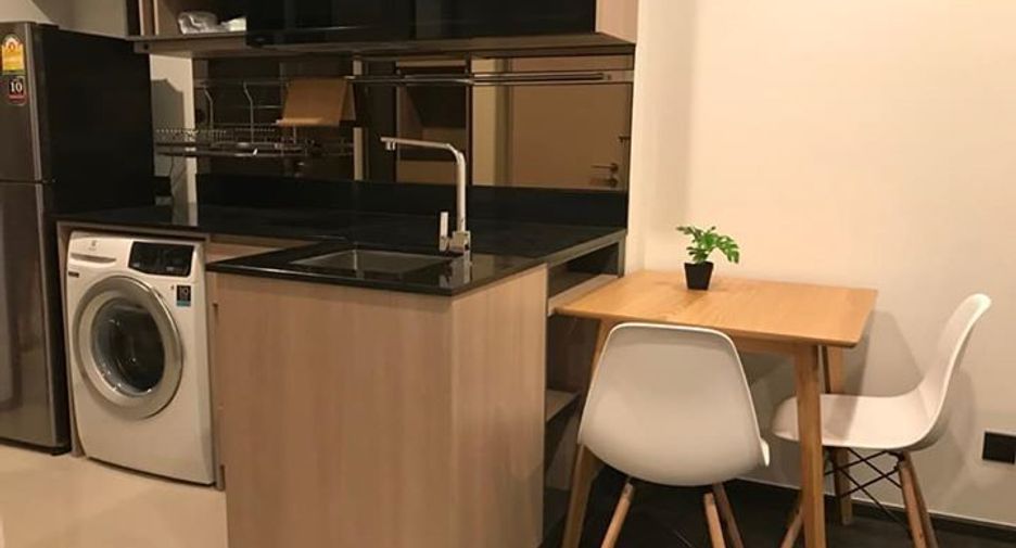 For sale and for rent 1 bed condo in Huai Khwang, Bangkok