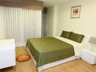 For rent 2 bedrooms condo in Phra Khanong, Bangkok