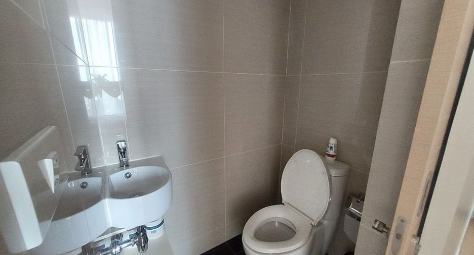 Condo en alquiler de 2 habitaciones en Khlong Toei, Bangkok