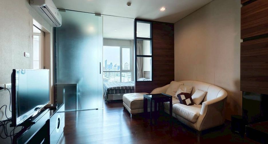 For rent 1 bed condo in Watthana, Bangkok