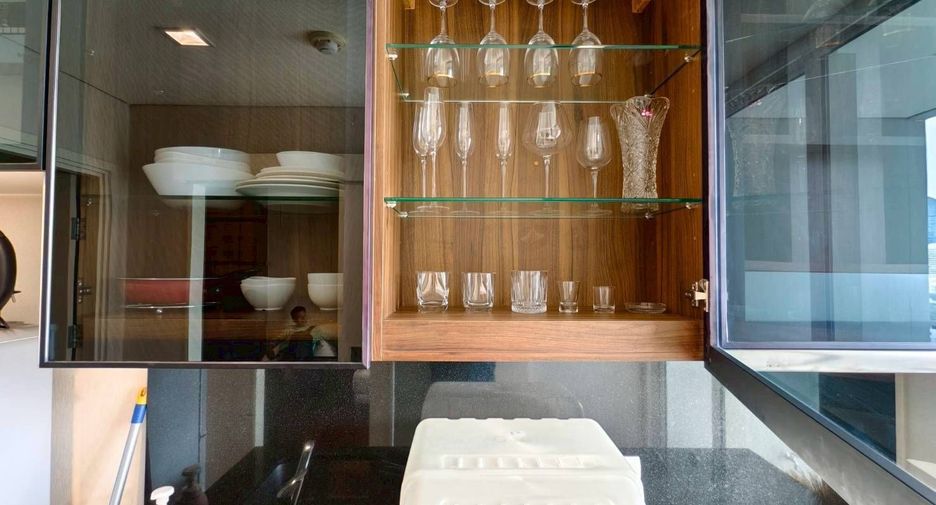 For rent 1 bed condo in Watthana, Bangkok