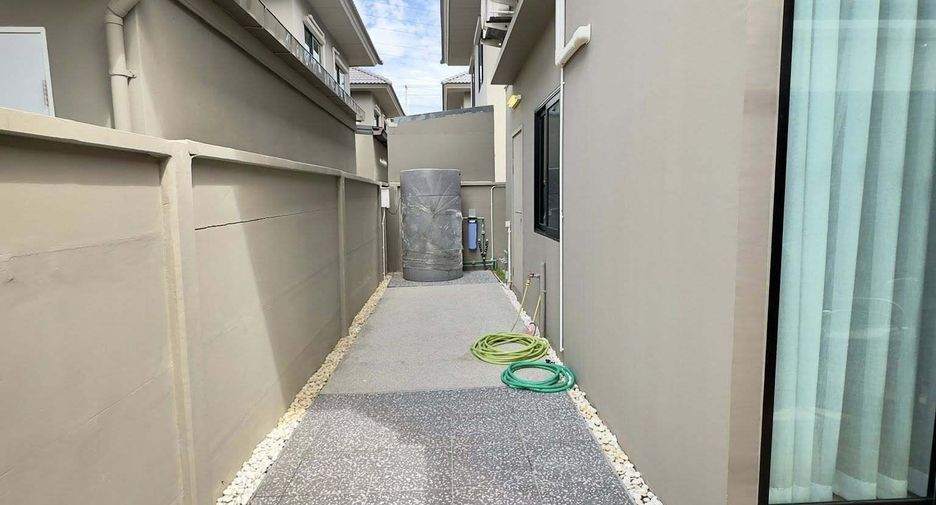 出租 3 卧室 独立屋 在 Bang Phli, Samut Prakan