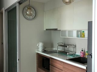 À vendre 2 chambres condo à Yan Nawa, Bangkok
