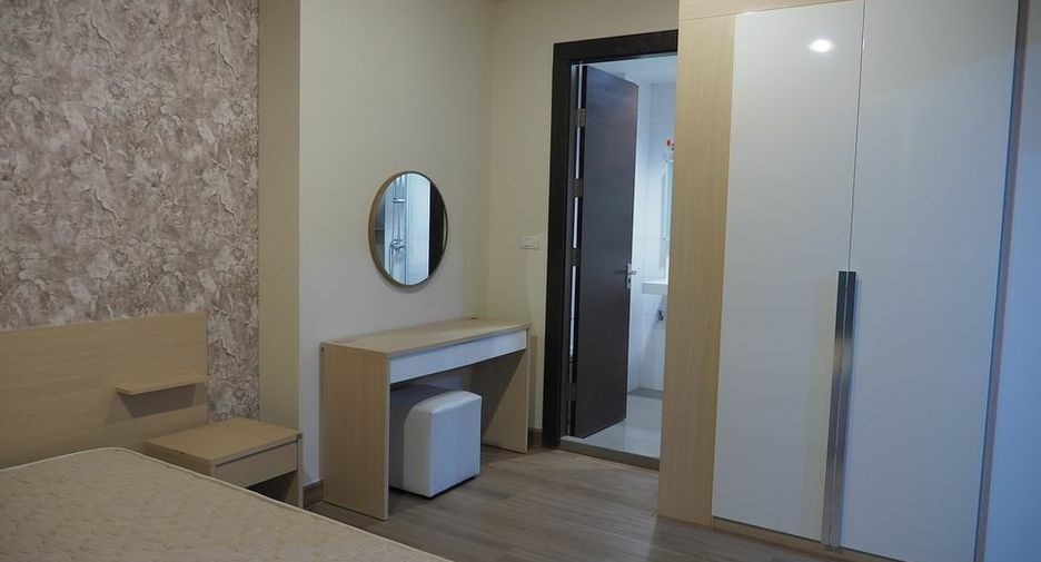 For rent 1 bed condo in Huai Khwang, Bangkok