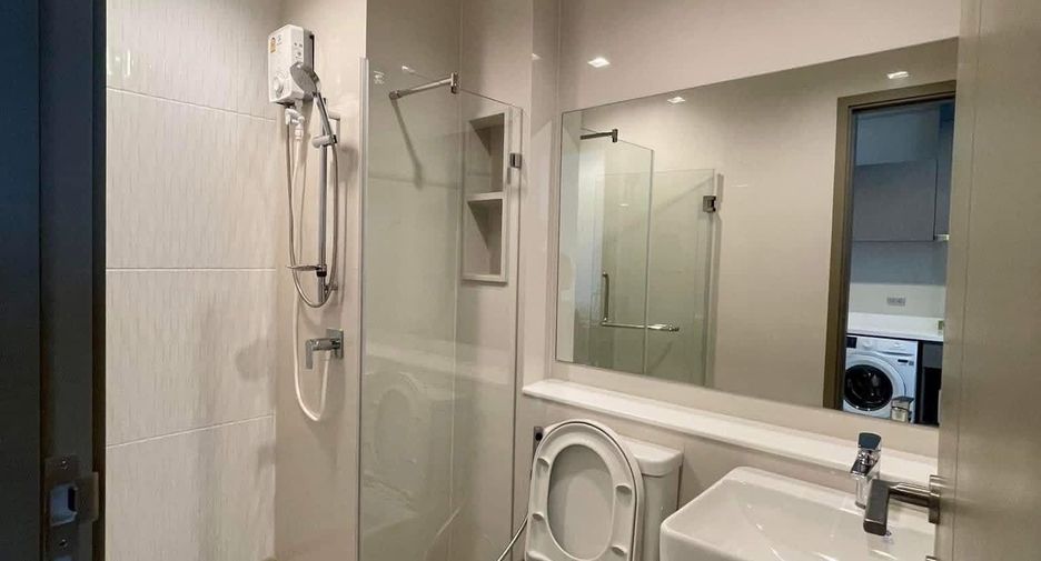 Wohnung zur Miete mit 1 Zimmer in Huai Khwang, Bangkok