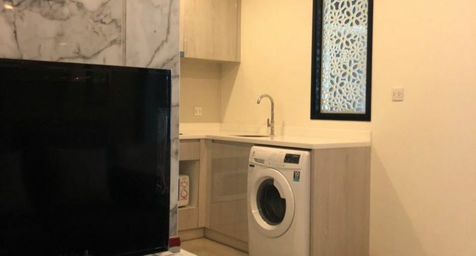 For rent 1 bed condo in Watthana, Bangkok