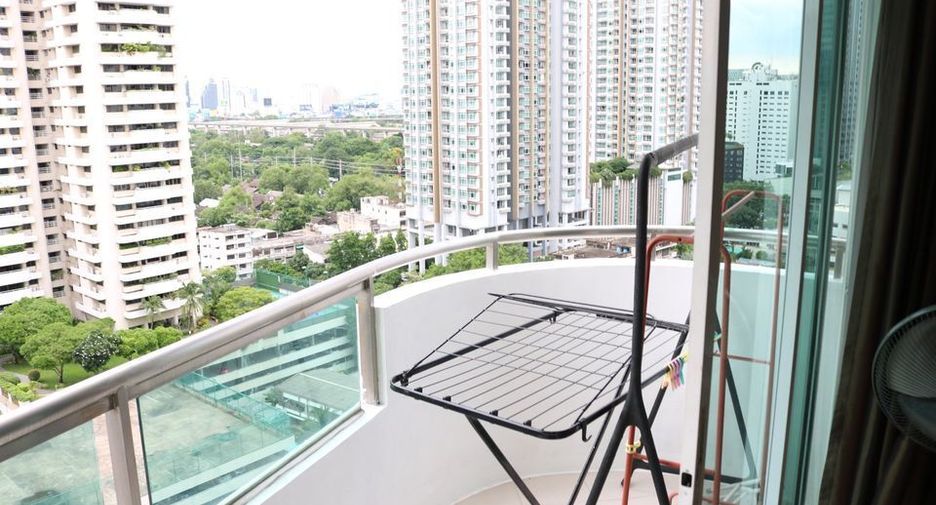 À louer 2 chambres condo à Watthana, Bangkok