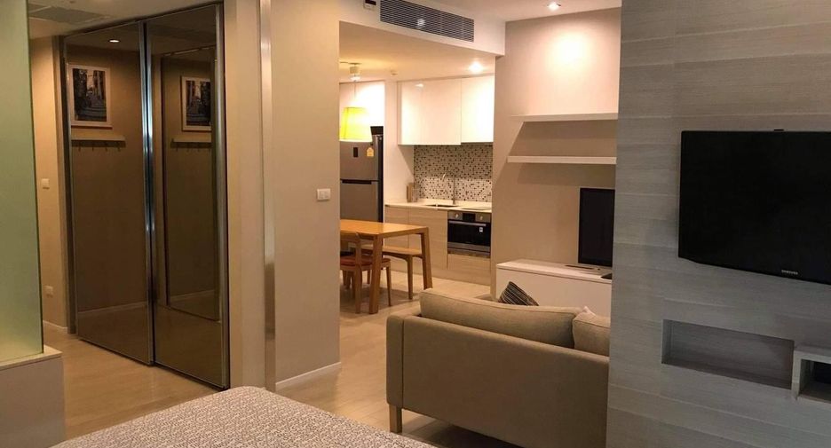 For rent 1 bed condo in Watthana, Bangkok