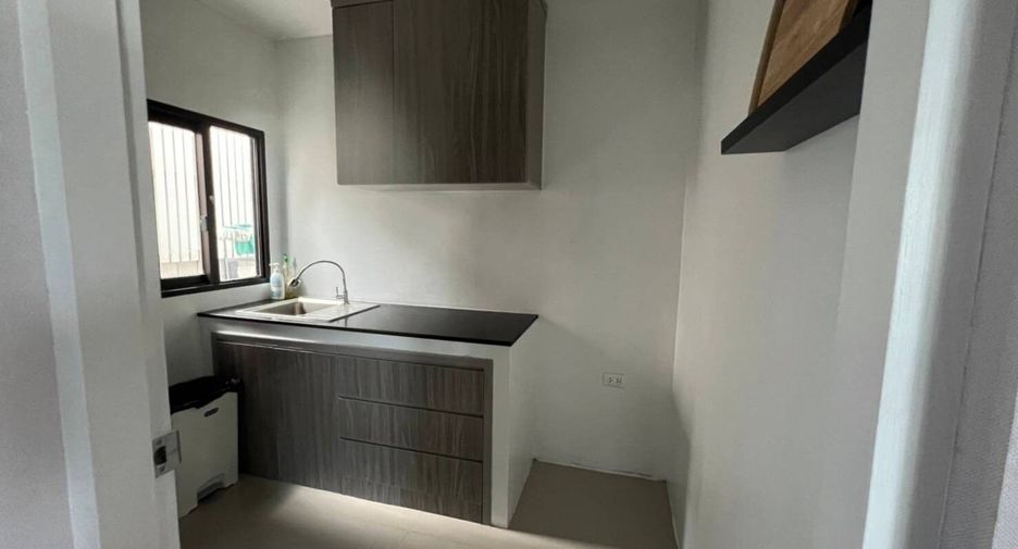 出租 4 卧室 独立屋 在 Bang Phli, Samut Prakan
