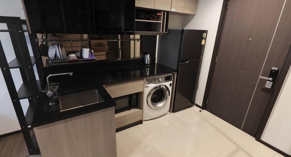 Condo en alquiler de 1 habitaciones en Huai Khwang, Bangkok