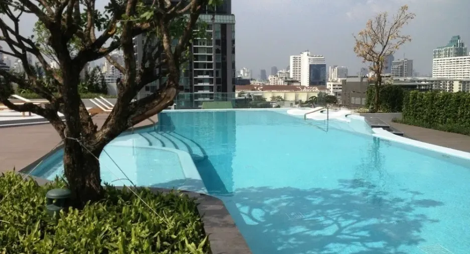 For rent 2 bedrooms condo in Watthana, Bangkok