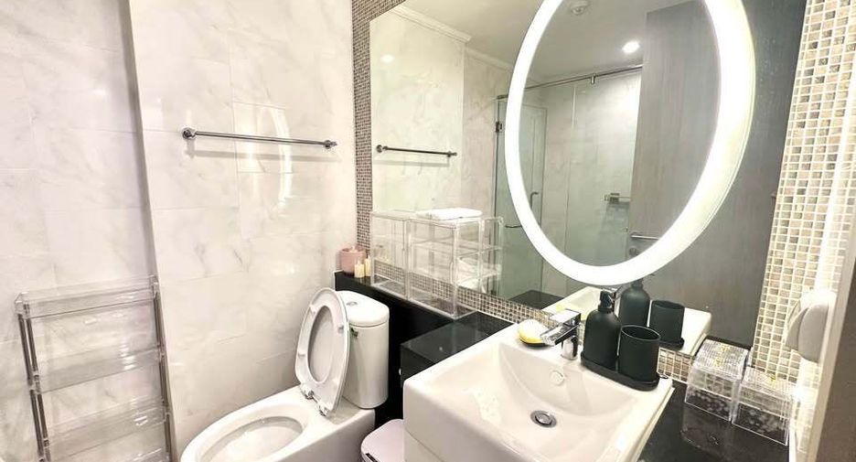 For rent 1 bed condo in Watthana, Bangkok