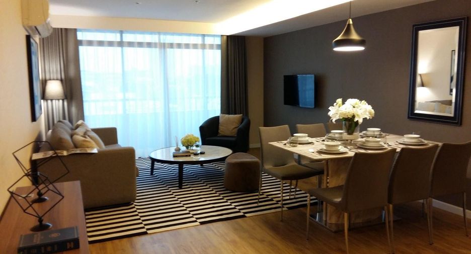À vendre 2 chambres condo à Yan Nawa, Bangkok