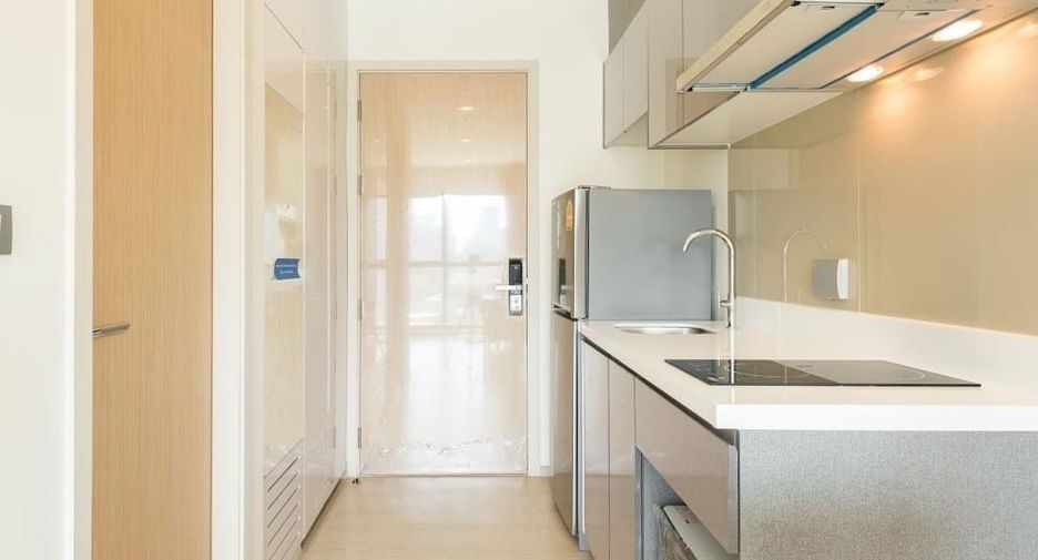 For sale 1 bed condo in Huai Khwang, Bangkok