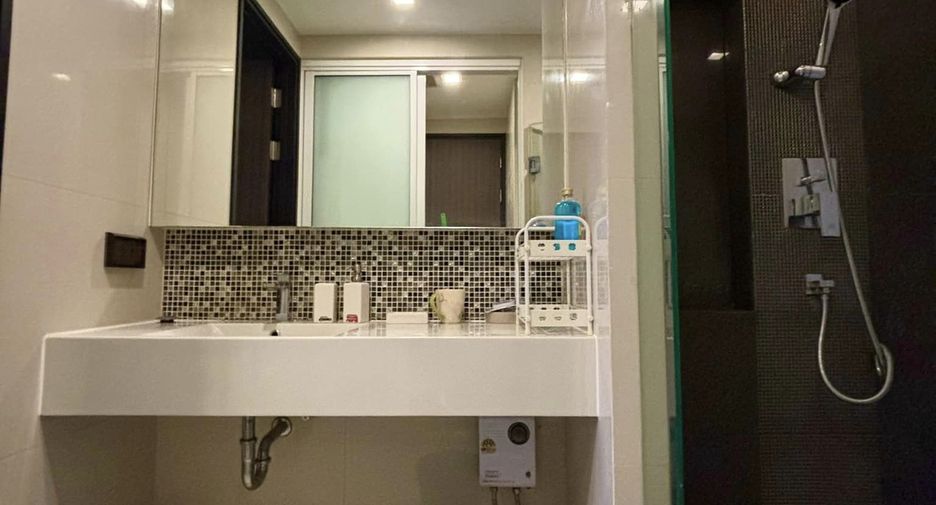 For rent 1 Beds condo in Khlong Toei, Bangkok