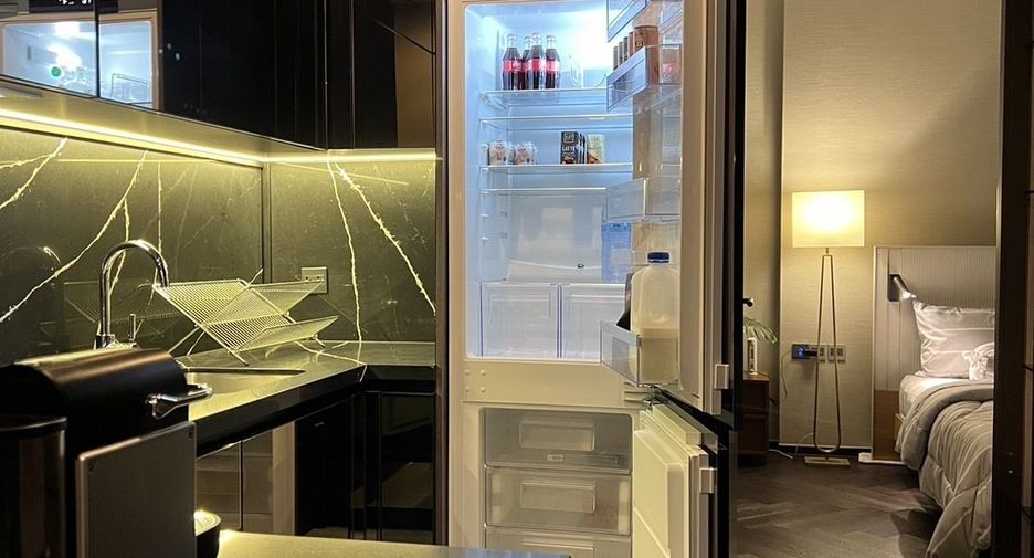 For rent 1 bed condo in Khlong Toei, Bangkok