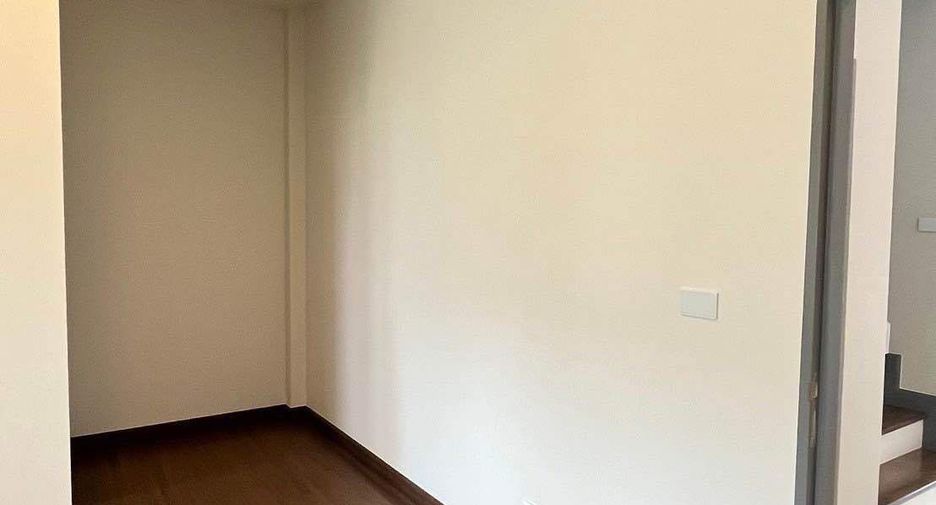 For rent 4 ベッドルーム house in Bang Phli, Samut Prakan