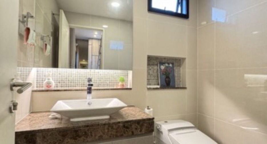 Haus zur Miete mit 4 Zimmer in Prawet, Bangkok