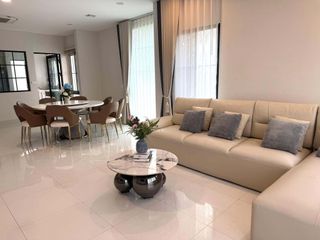 For rent 4 bedrooms house in Saphan Sung, Bangkok
