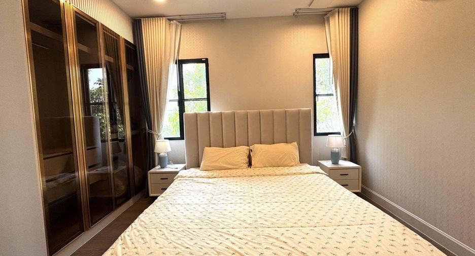 For rent 4 bedrooms house in Saphan Sung, Bangkok