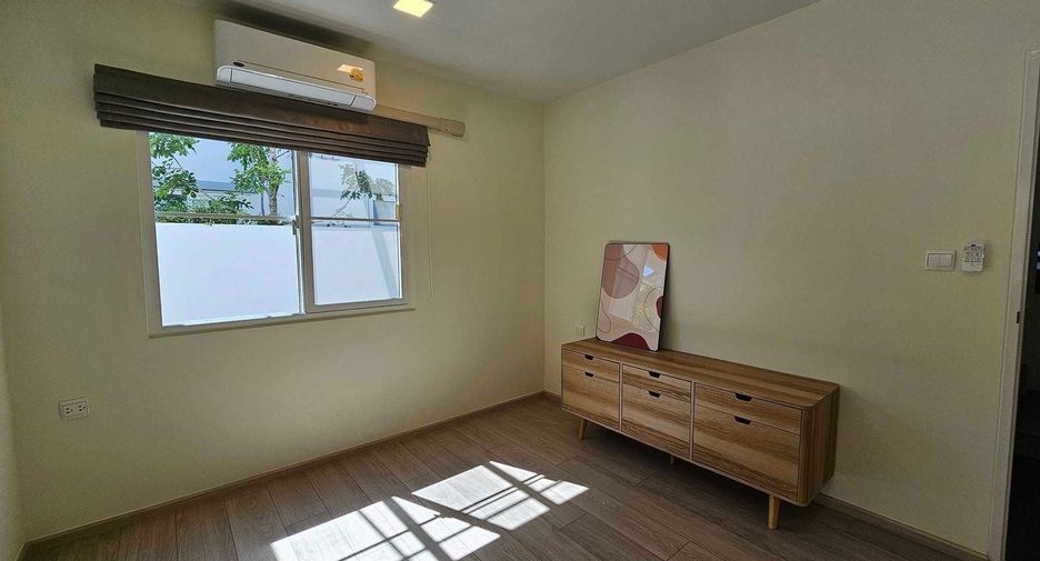ให้เช่า 4 ห้องนอน บ้านเดี่ยว ใน บางพลี, สมุทรปราการ