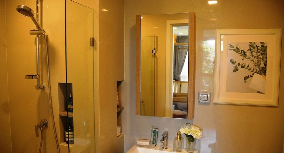 For sale 1 bed condo in Watthana, Bangkok