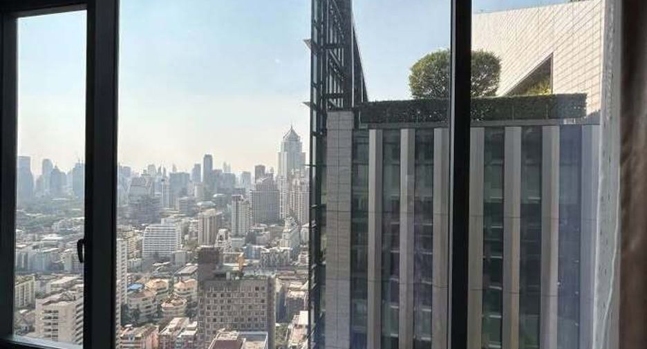For rent 2 bedrooms condo in Khlong Toei, Bangkok
